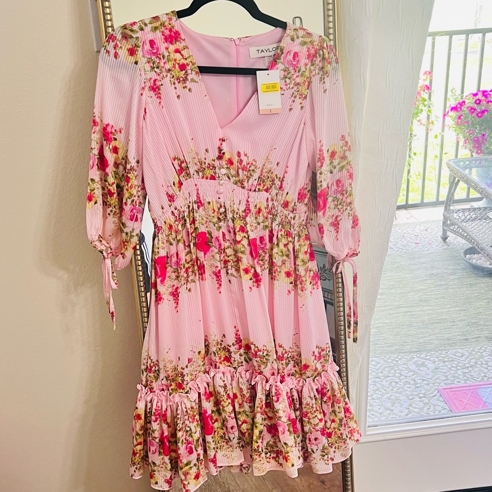 Taylor Pink Floral Dress Size 2